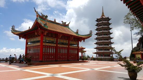 Chin Swee Mağara Tapınağı